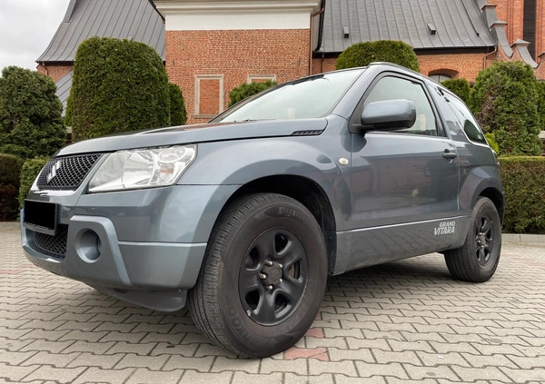 Suzuki Grand Vitara cena 24900 przebieg: 260000, rok produkcji 2008 z Zwoleń małe 121